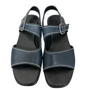 Munro American Women's 9W Navy Leather Slingback Sandals Shock Absorbing Heel